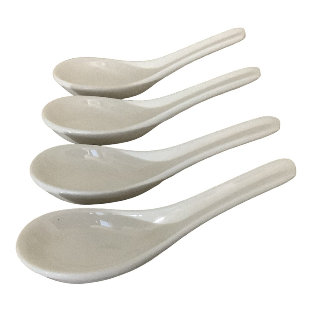 Set Of 4  Asian Porcelain Soup Spoons Chinese Japanese Miso Ramon Rice Noodles